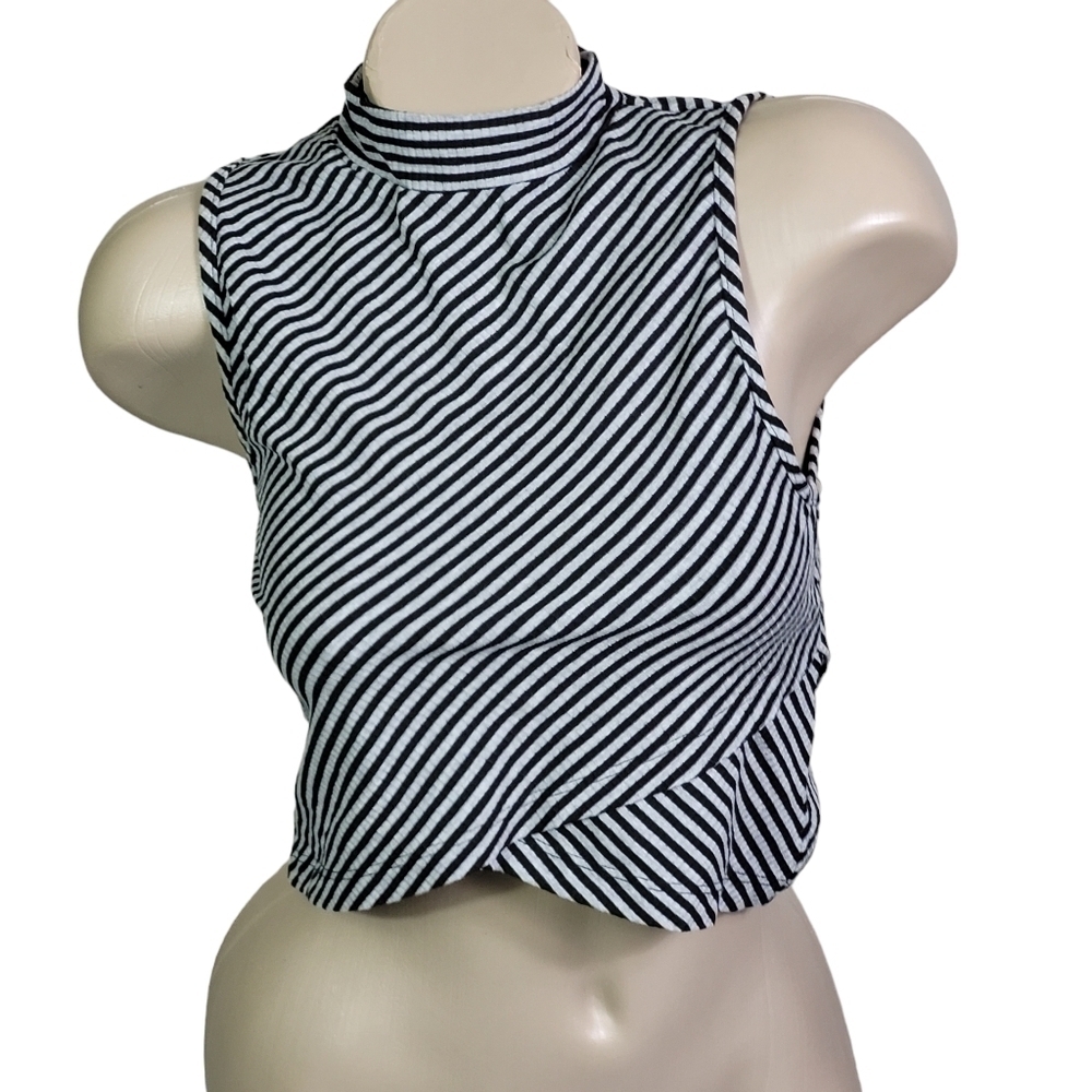 Free People Tabby Cat‎ Mock Neck Black/White Crop Tank Top M NWOT